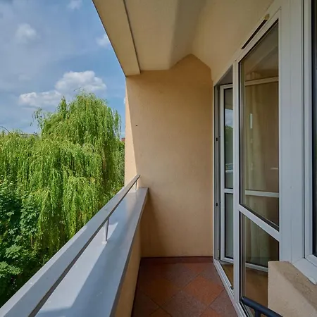 Bright & Stylish Gajowicka With Balcony By Renters *