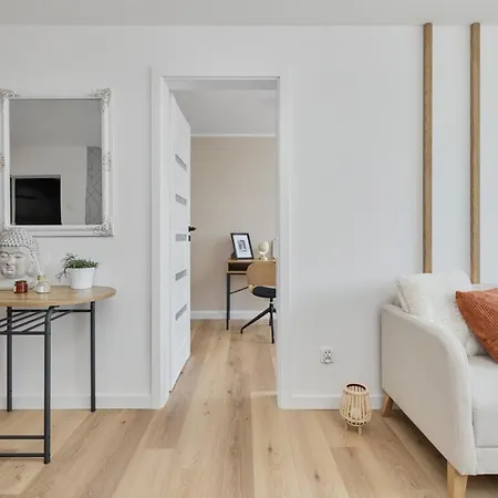 Bright & Stylish Gajowicka With Balcony By Renters Appartement *